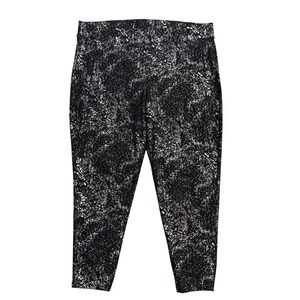 Torrid full length legging splatter Sz 2‎